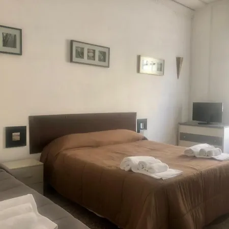 Tarumbo Holiday Intero Appartamento 120 Mq Naples Exterior photo